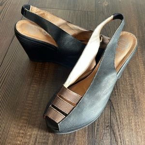 Jeffrey Campbell Black & Brown Leather Wedges Size 9.5